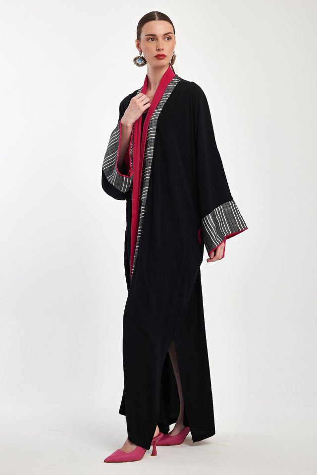 كيمونو بتصميم خاص من القطن والكتان