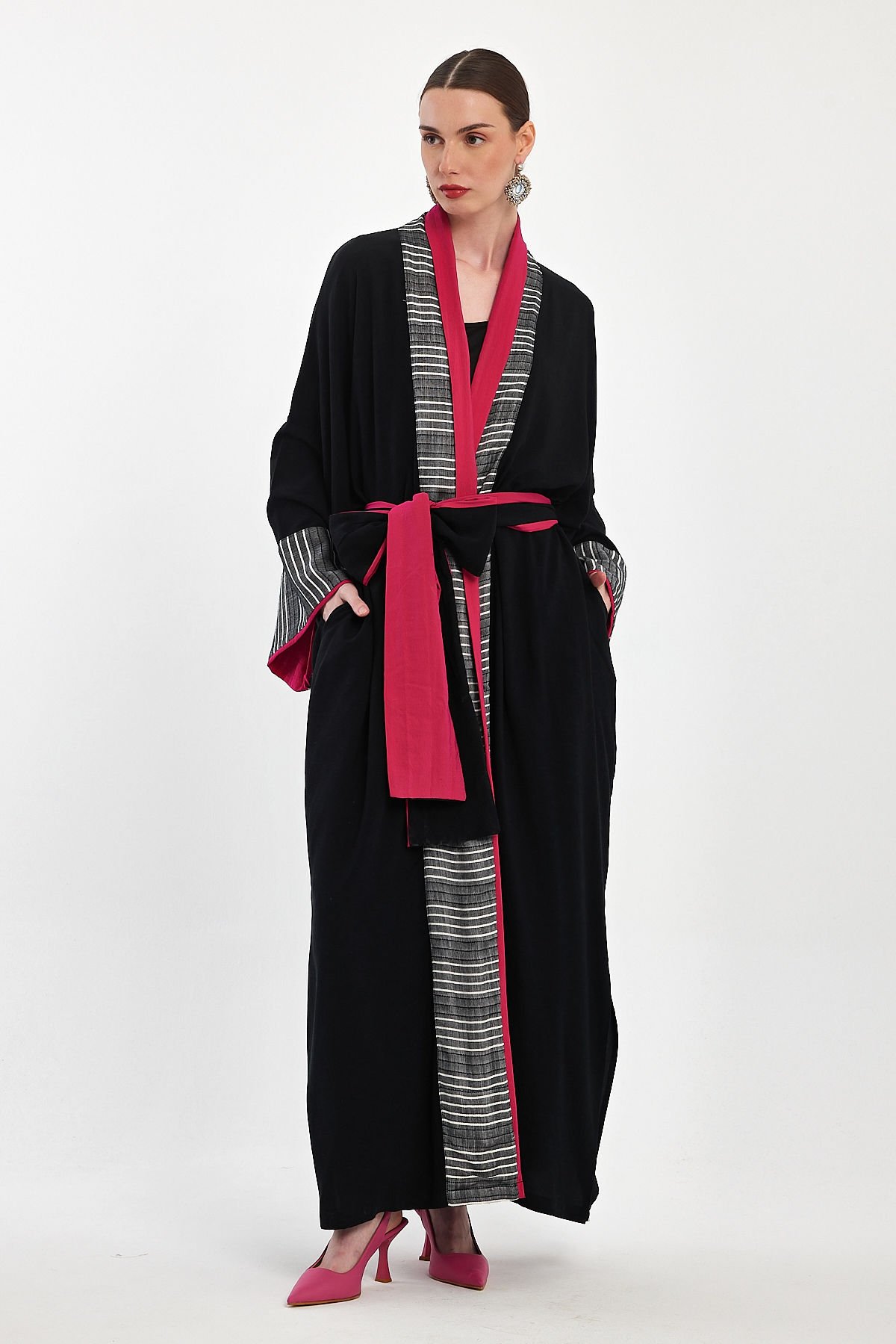 كيمونو بتصميم خاص من القطن والكتان