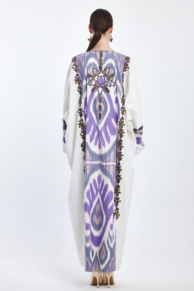 عباية بقطع قطنية انتيك على قماش قطن إيكات