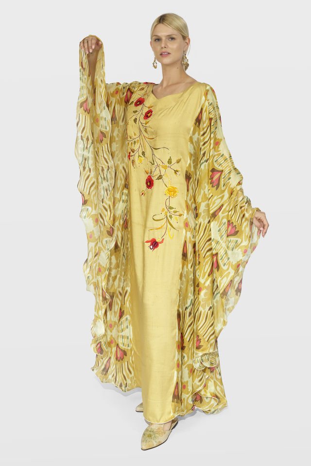 يد عتيقة - فستان حريري مطرز على يد عتيقة - قماش حرير إيكات منسوج