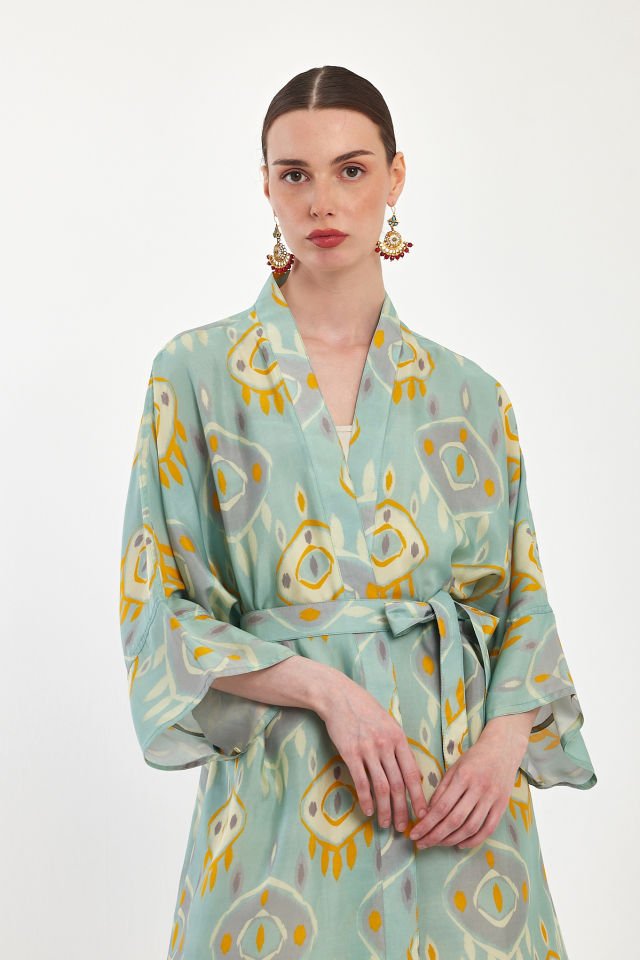 Saf Ipek Kimono