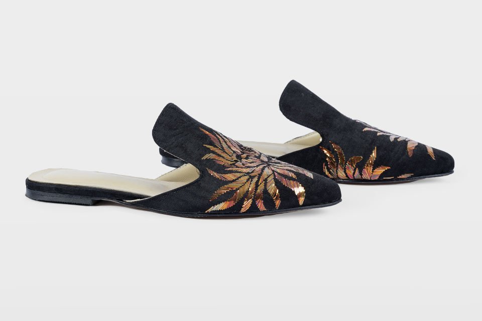 Special Design Silk Hand-Woven Slippers