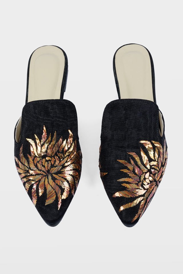 Special Design Silk Hand-Woven Slippers