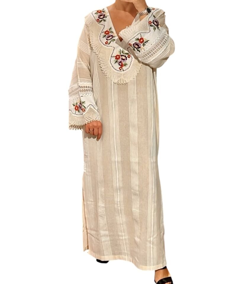 Antique Handwoven Cotton Jalabiya with Floral Embroidery and Crochet Lace