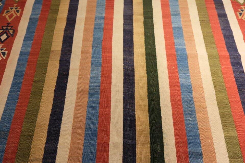 Handwoven Vintage Qashqai Kilim with Elibelinde Motifs – Natural Dyed Wool Tribal Rug