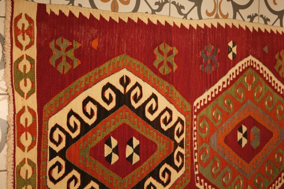 Vintage Mut Kilim Runner – 80-Year-Old Anatolian Handwoven Wool Rug