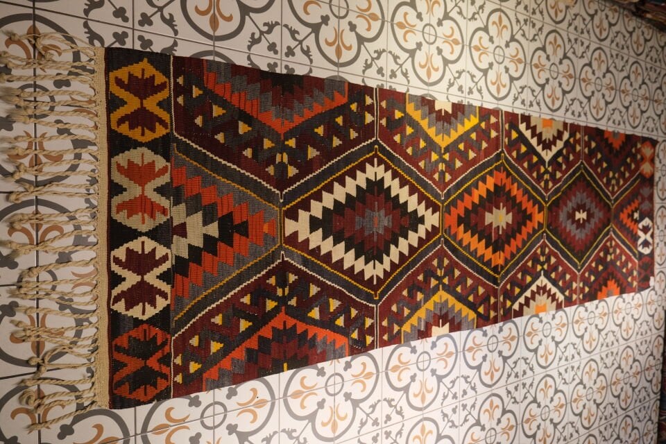 Vintage Anatolian Kilim Runner – Geometric Tribal Design, Handwoven Wool