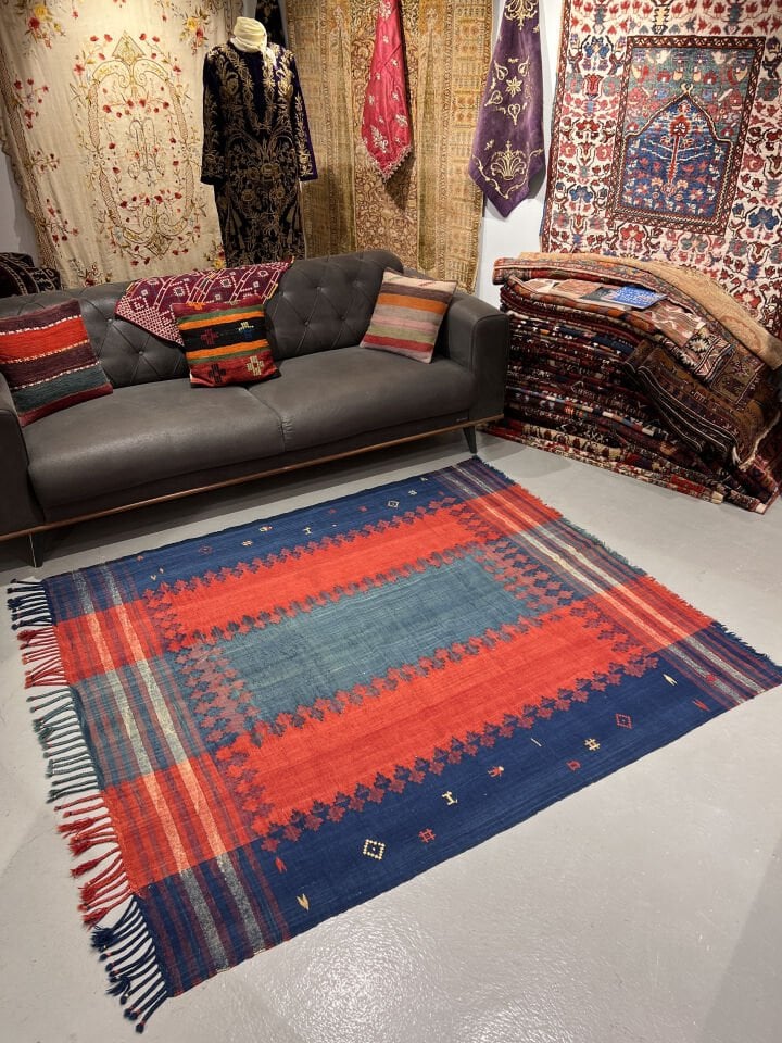 Hand-Spun Wool Caucasian Kilim – Natural Vegetable Dyes & Sumak Motifs | Replica of Antique Caucasian Design