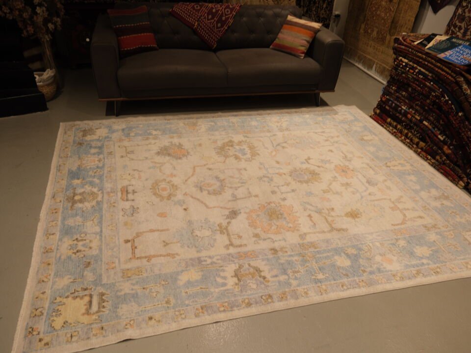 Turkish Oushak Rug – Soft Pastel Anatolian Design (213×283cm)