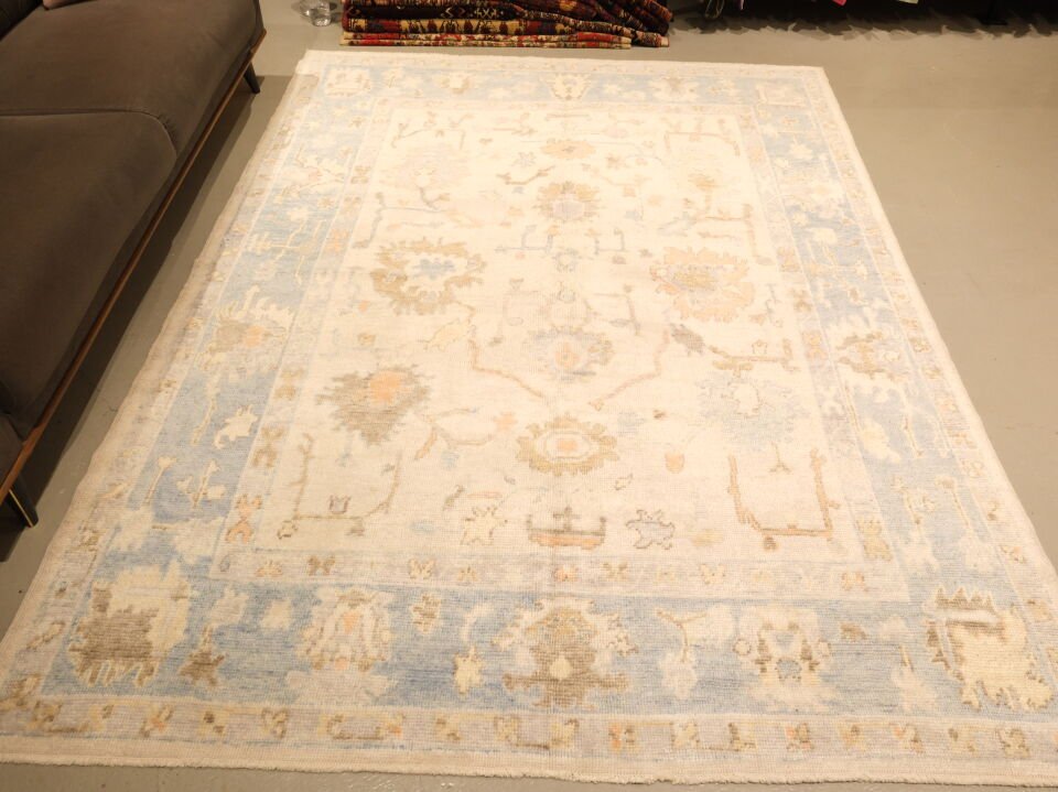 Turkish Oushak Rug – Soft Pastel Anatolian Design (213×283cm)
