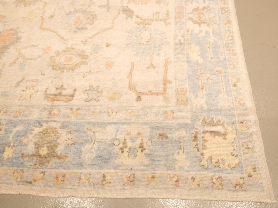 Turkish Oushak Rug – Soft Pastel Anatolian Design (213×283cm)