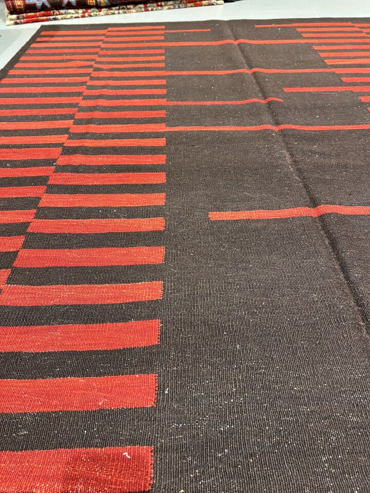 Modern Turkish Kilim Rug – Black & Red Geometric Design