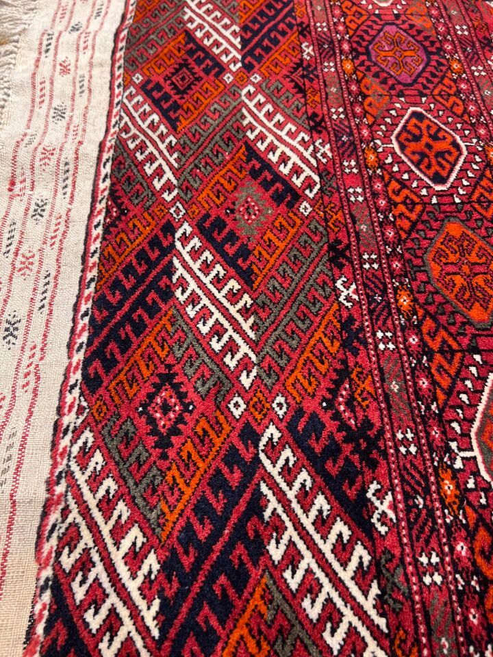 Antique Tekke Bukhara Rug - Circa 1920s Single-Knot Hand-Knotted Turkmen Carpet